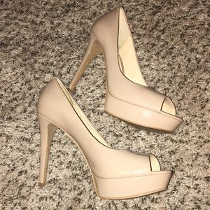 Jessica Simpson nude patent platform pumps